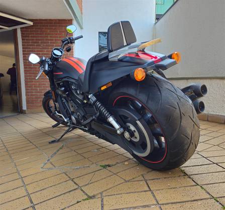 HARLEY-DAVIDSON NIGHT ROD SPECIAL 
